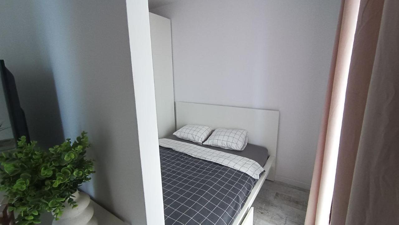 Apartament Niedaleko Centrum Warszawy Варшава Екстериор снимка